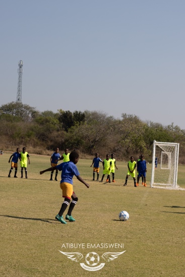 Players competing for the ball